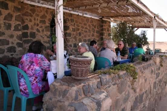 Trajan Guest House Al-Mughayer Екстериор снимка
